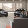 リンカーンMKZと競合車のレクサスESの比較CM