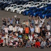 日産 マーチ12SR 生誕10周年、オーナーと開発者が一緒にお祝い