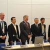 左から時津直樹氏、Olle Isaksson氏、上村昌博氏、エリック・マーク氏、Paul Kompfner氏、武田一哉氏、前川誠氏。