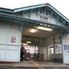 高野線の学文路駅。無人駅のため入場券5枚セットは販売されないが、12月27日と2014年1月12日に限り販売会が行われる。