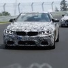 BMW M3 セダン新型と M4 クーペの独ニュルブルクリンで開発テスト