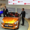 ダイハツ 三井社長（左）と上田執行役員（右）