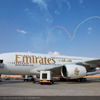 人道的援助の輸送を行うエミレーツ航空A380