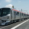 つくばエクスプレスで運用されている電車の回生ブレーキを使った売電事業が12月1日から始まった。写真はつくばエクスプレスのTX-1000系。