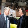 エンリコ・フミア氏（左）と三菱自動車 デザイン部長 松原雅樹氏（右）