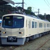 上信電鉄がこのほど導入した7000形。クモハ7001とクハ7501の2両で編成を組む。
