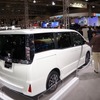 トヨタ自動車が名古屋モーターショーに出品した ヴォクシー コンセプト