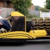 LEGOブロックで作られた実物大サイズの自動車、「Super Awesome Micro Project」号の走行シーン