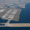 上空から見た羽田空港。近年は初日の出スポットとしても人気を集めている