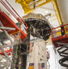 組み立てが完了し、システムテストが開始される5番目のMUOS通信衛星