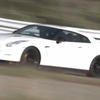 サーキットを駆け抜ける日産GT-R NISMO