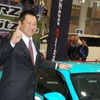 現役当時の背番号「7」のゼッケンでレーサーデビューする元中日ドラゴンズの山崎武司氏