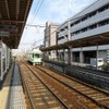 都電荒川線の荒川車庫前停留場。3月1日から始発電車の発車時刻が数分繰り上げられる。