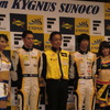土沼監督（中央）とデュバル（監督の左）、平川（監督の右）の両選手。