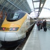 英国と欧州大陸を結ぶ国際高速列車『ユーロスター』の2013年利用者数が、運行開始以来初の1000万人を突破した。写真はロンドンのセント・パンクラス駅に到着したユーロスター。