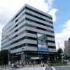 昼間は毎時00・10・20・30・40・50分発となっている嵐電の四条大宮駅。終点の嵐山駅もダイヤ改正で毎時00・00・10・20・30・40・50分発の「分かりやすい」時刻に変わる。