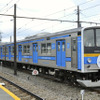 富士急行は2015年春から同社線でICカード乗車券として「Suica」を導入すると発表。写真は同社の6000系電車