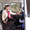 飲み物やお菓子もおける、助手席シートバックテーブル