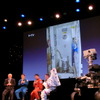 左から、ＮＨＫアナウンサー久保田祐佳氏、「宇宙博2014」総合監修を務めるJAXA名誉教授　的川泰宣氏、JAXA宇宙飛行士　星出彰彦氏、公式サポーターの爆笑問題。