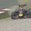 レッドブルのダニエル・リチャルドが高速でグラベルに突っ込む