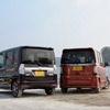 ダイハツ タントカスタム（左）とホンダ N-BOX＋カスタム