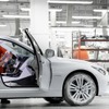製作中のインフィニティQ50グッド