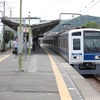 入間市内にある西武池袋線の元加治駅。社会実験として発行される「DIAプラン シニアパス」は、同駅を含む池袋線所沢～東飯能間などが1カ月間利用できる。