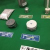戸畑製作所とダイハツメタルの共同開発によるピストン。従来のアルミ製（左）より3割近くも軽量だ