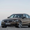 新型メルセデスベンツ Cクラス ステーションワゴン の「C300ブルーテックハイブリッド」