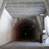 山ノ神トンネル。夏はここから歩きの旅が始まる。