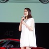 女優の長澤まさみさんが、アルファロメオの新型『4C（フォーシー）』発表会に駆けつけた