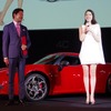 女優の長澤まさみさんが、アルファロメオの新型『4C（フォーシー）』発表会に駆けつけた