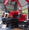 手前にあるのがバイオマス発電の燃料になる木質チップ