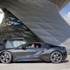 BMW i8の最初の量産車の引き渡し式。BMWのドイツ本社