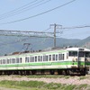 3連休期間に限り自由に乗り降りできるJR東日本の「三連休乗車券」が今年も発売される。写真は「三連休乗車券」で利用できる上越線の普通列車。