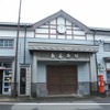 現在の南島原駅舎。大正時代に建造された趣のある駅舎で改修による対応も検討したが、老朽化とシロアリ被害が激しく、建替えで対応することにしたという。