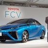 トヨタ セダンタイプの新型燃料電池自動車（FCV）