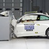 BMW 2シリーズクーペのIIHS新スモールオーバーラップ衝突テスト
