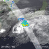 同6月17日、静止気象衛星「ひまわり」の雲画像の上にDPRの地表面降水量を重ねたもの