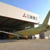 MRJ、静強度試験機を技術試験場へ移動