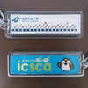 今年12月から導入を開始する予定のICカード「イクスカ」の意匠をあしらったキーホルダー。7月11日から発売している。