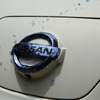 車体にセルフクリーニング機能を備えた日産リーフのプロトタイプ車