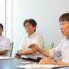 プロボックス/サクシードの操安性開発担当者。左から木下 摂氏、岩月 明氏、平田 種男氏