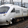 特急『ソニック』の885系電車。在来線特急は期間中に計469本を増発する
