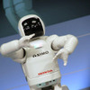 ASIMO の走りに磨き---四次元モビリティ