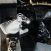 「TCL」と呼ばれる出力制御レバーがオスプレイの特徴。エンジンナセル角度はダイヤル式のスイッチで調整する。