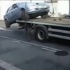 英国ロンドンで目撃された駐車違反ドライバーの常軌を逸した行動