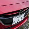 ディーゼルエンジン車はグリルに赤のガーニッシュが入る。