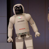 ASIMO の走りに磨き---「わたしの仕事はどうなる」写真蔵