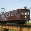 イベントにあわせてデハ101の臨時列車も運転される。写真は新屋～粕川間の鉄橋を渡るデハ101。